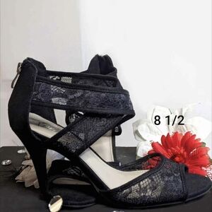 Elegant Black Lace Women's Heels